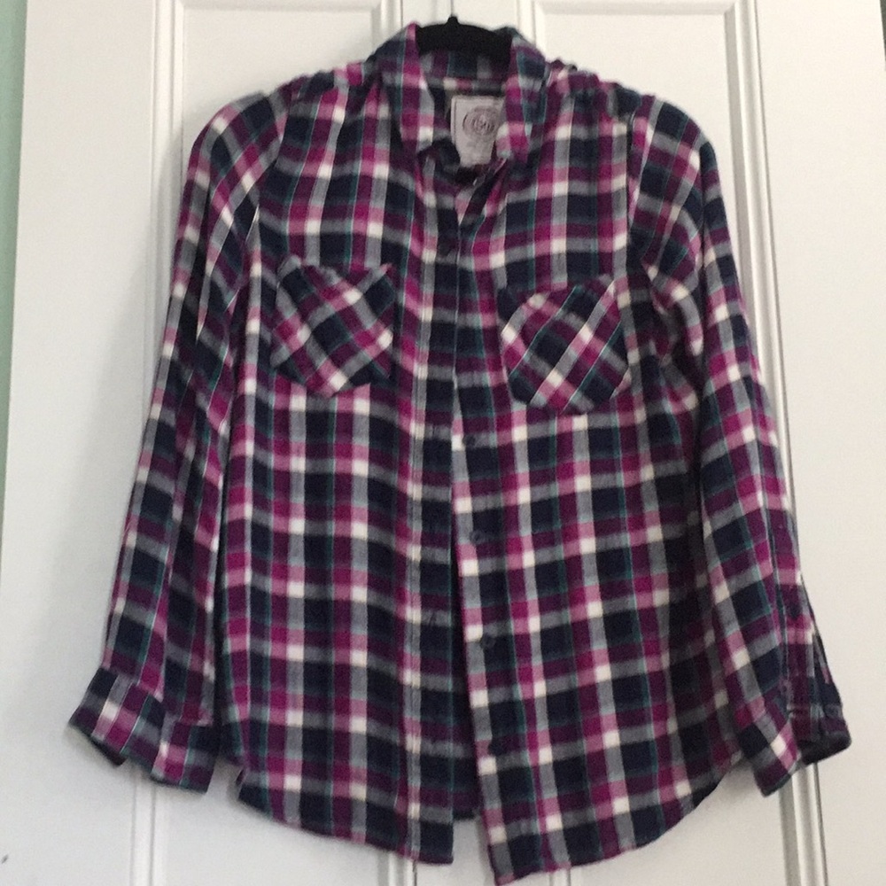 So plaid shirt
